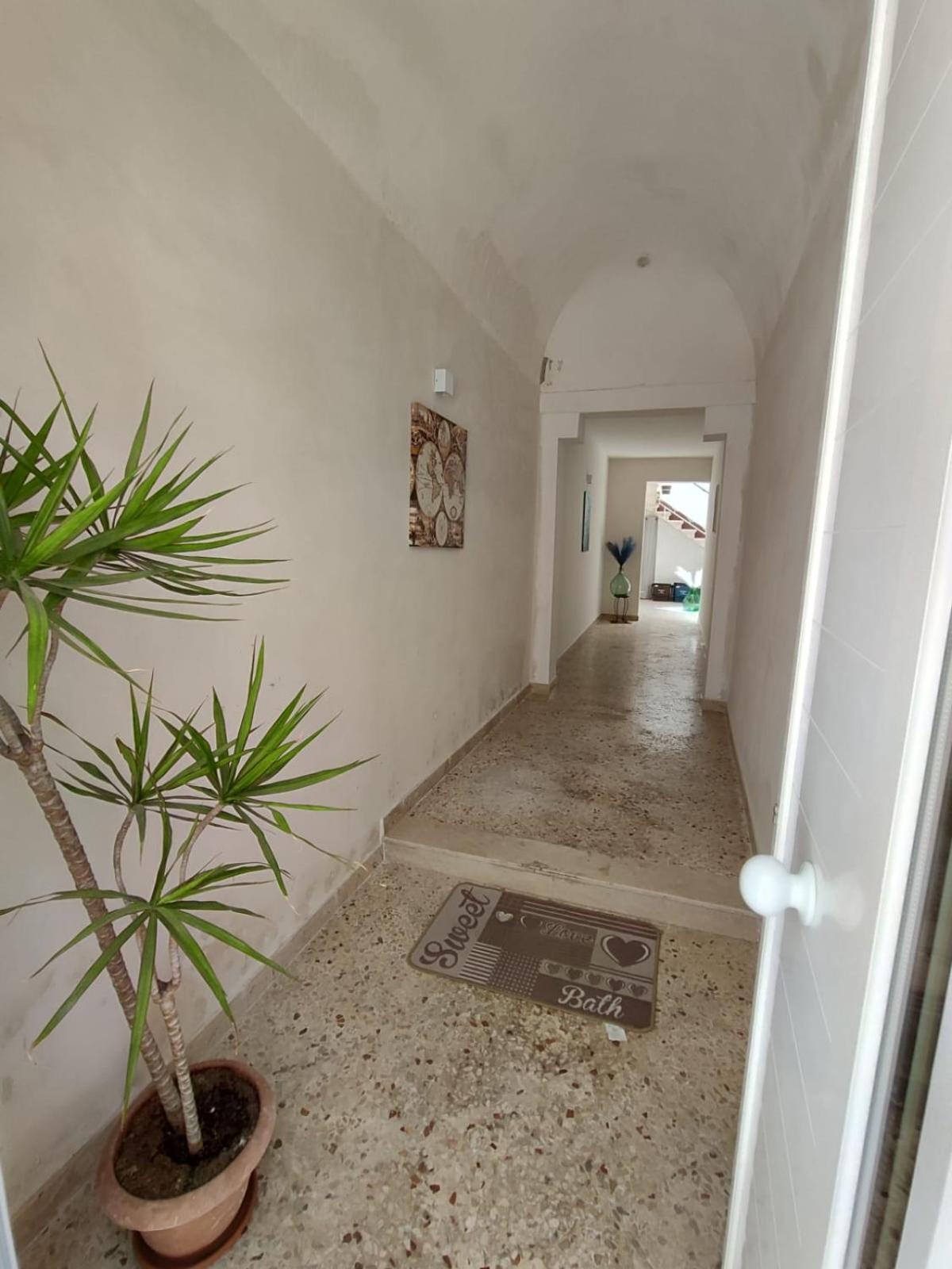 Mediterranea Home ตราปานี ภายนอก รูปภาพ
